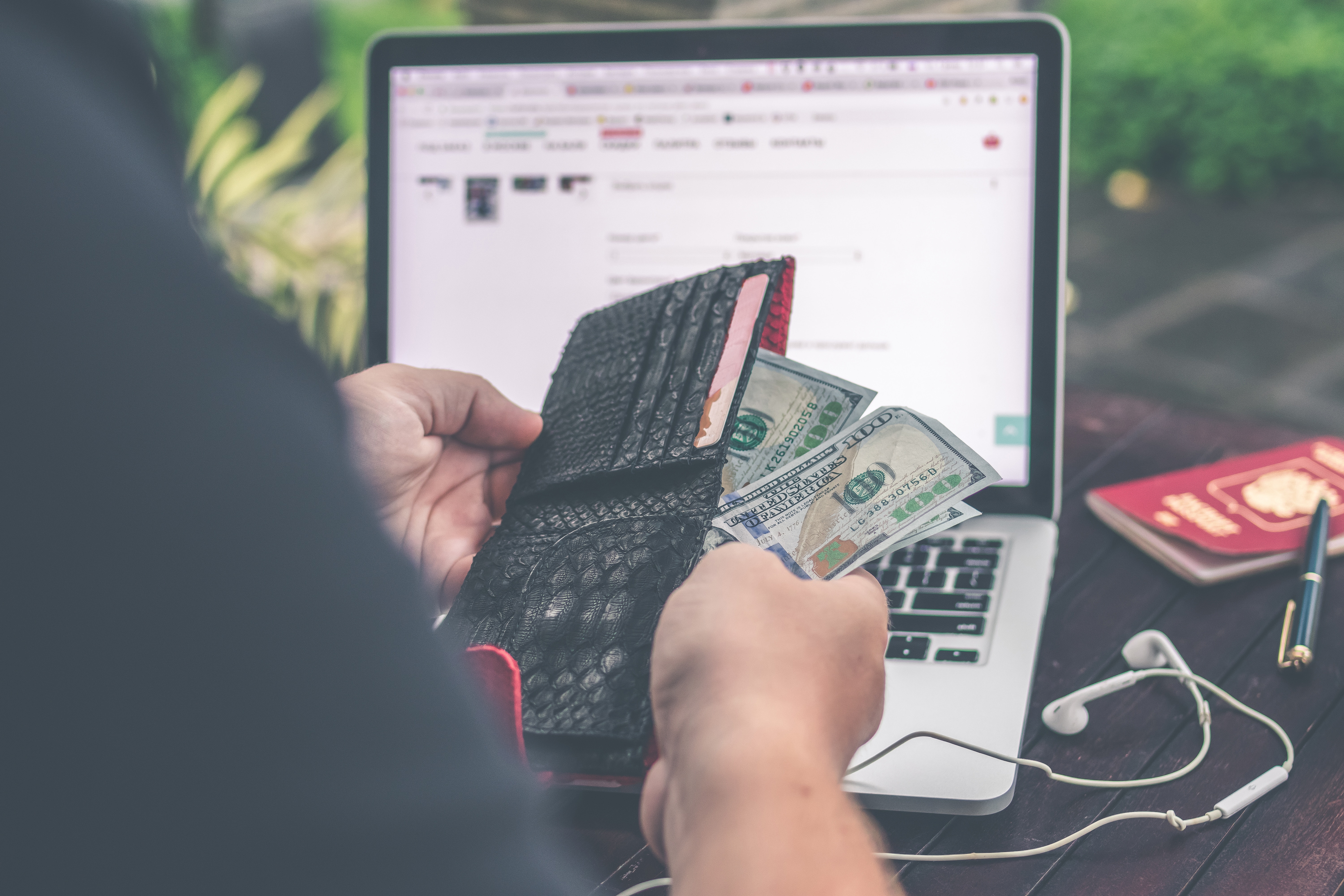 Top 3 Reasons Why Logo Design Shouldn’t Cost Less Than $600